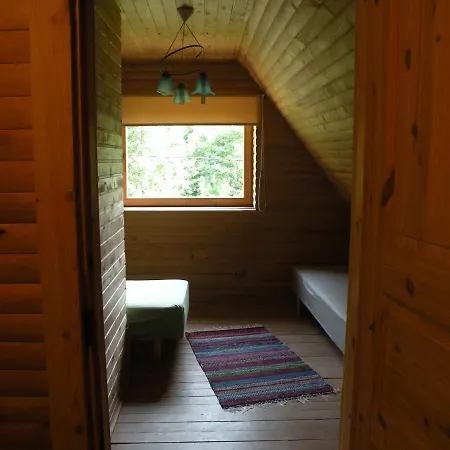 Puliste Maja Brvnara HIIUMAA